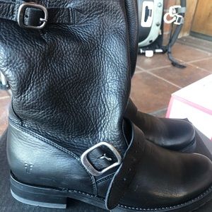 NIB Frye Veronica Short Boot - Black
